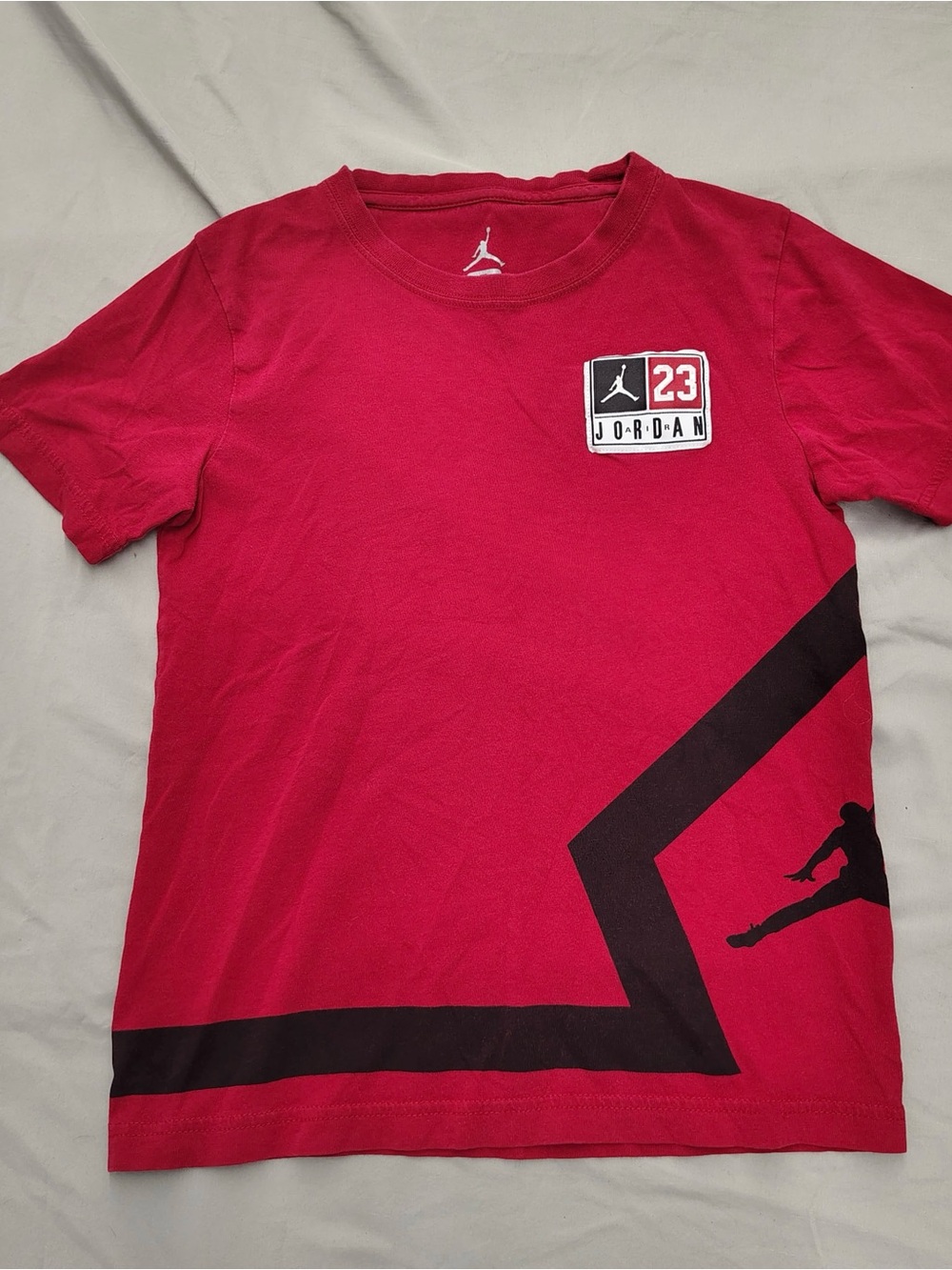 Jordan Red Short Sleeve Tee with Black Graphic Boys Size Small 8-10